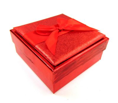 Коробка подарочная с дефектом  6*15*16 см.1 шт. ― cena-optom.ru - Всё по одной цене